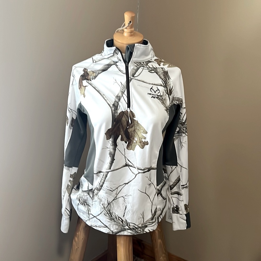 Ladies Real Tree three quarter zip jacket size M